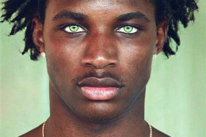 Alice, 32, a brunette hazel-eyed indian companion based in La Esmeralda. Offering Erotic Massage, Deep French Kissing, Overnight. Available for incall and ou...
