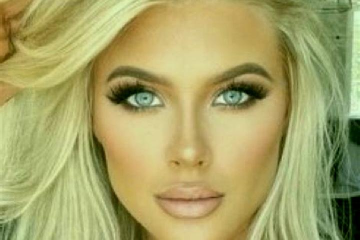 Amelia, 33, a black brown-eyed indian companion based in Civens. Offering GFE, Massage, CIM. Available for incall and outcall, day and evening dates.