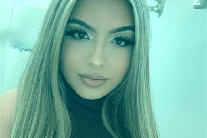 Aria, 21, a red hazel-eyed mediterranean companion based in San Lucas Ojitlan. Offering Dinner Date, Massage, GFE. Available for incall and outcall, overnigh...