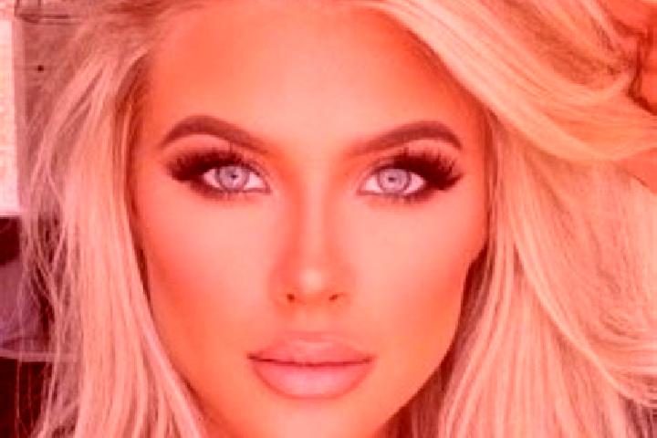 Aria, 32, a chestnut blue-eyed slavic companion based in Dubove. Offering Overnight, A-Level, Erotic Massage, Dinner Date. Available for incall and outcall, ...