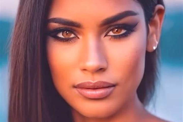 Aria, 37, a brunette blue-eyed caribbean companion based in Dudarkiv. Offering Dinner Date, Prostate Massage, Roleplay, Girlfriend Experience. Available for ...
