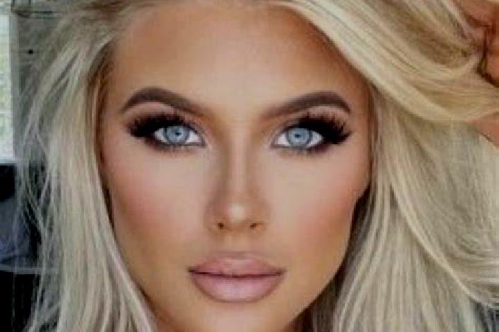 Aria, 37, a red grey-eyed caribbean companion based in Peroj. Offering Overnight, BDSM, Girlfriend Experience. Available for incall and outcall, day and even...