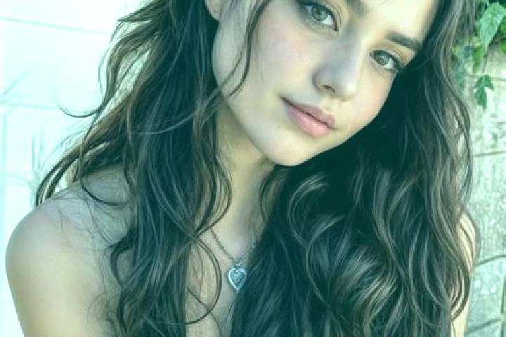 Aria, 38, a red hazel-eyed ebony companion based in Cuautelolulco. Offering Party Girl, CIM, Duos, Roleplay, BDSM. Available for incall and outcall, overnigh...
