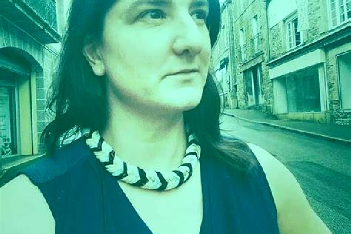 Ariana, 25 — Escort in Andezeno, Italy