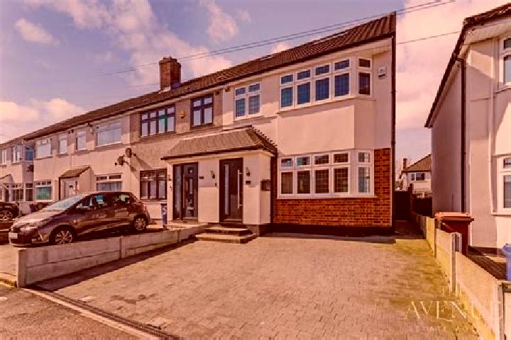 Ariana, 32, a red brown-eyed asian companion based in Adacs. Offering GFE, A-Level, OWO, Dinner Date. Available for incall and outcall, day and evening dates.