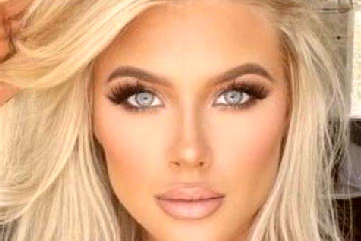 Aubrey, 22, a platinum blonde hazel-eyed mediterranean companion based in Kerimler. Offering Girlfriend Experience, Domination, Massage. Available for incall...