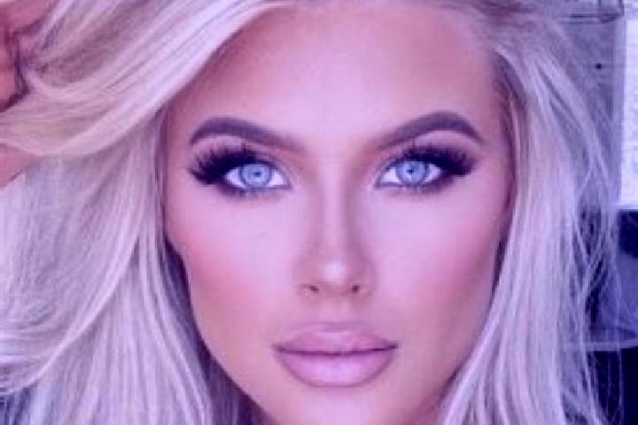 Aubrey, 23 — Escort in Klamik, Indonesia