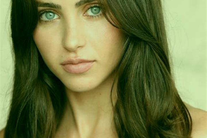 Ava, 23, a auburn green-eyed middle eastern companion based in Bobia. Offering Party Girl, A-Level, Dinner Date, GFE. Available for incall and outcall, day a...