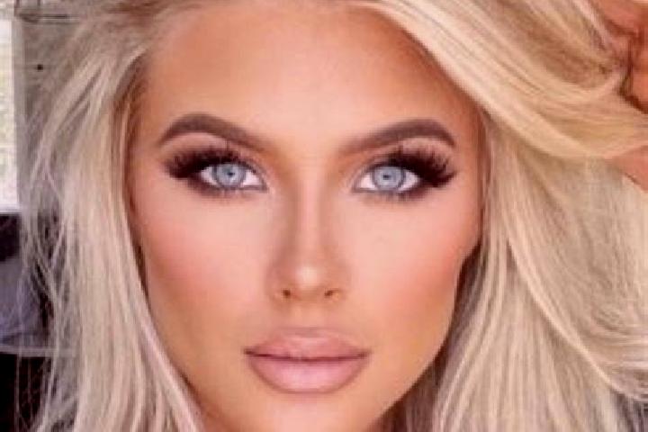 Ava, 26, a blonde amber-eyed mixed companion based in Maramarua. Offering Dinner Date, Erotic Massage, A-Level, GFE. Available for incall and outcall, day an...