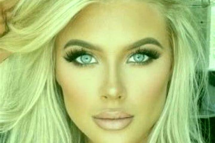 Ava, 26 — Escort in Narowal, Pakistan