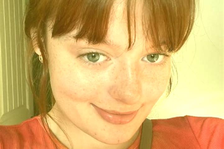 Ava, 27, a platinum blonde grey-eyed middle eastern companion based in Bondowoso. Offering Couples, Erotic Massage, Roleplay, Fetish, Deep French Kissing. Av...