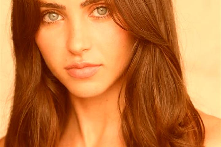 Avery, 23, a auburn green-eyed caucasian companion based in Flic en Flac. Offering Girlfriend Experience, BDSM, Travel Companion. Available for incall and ou...