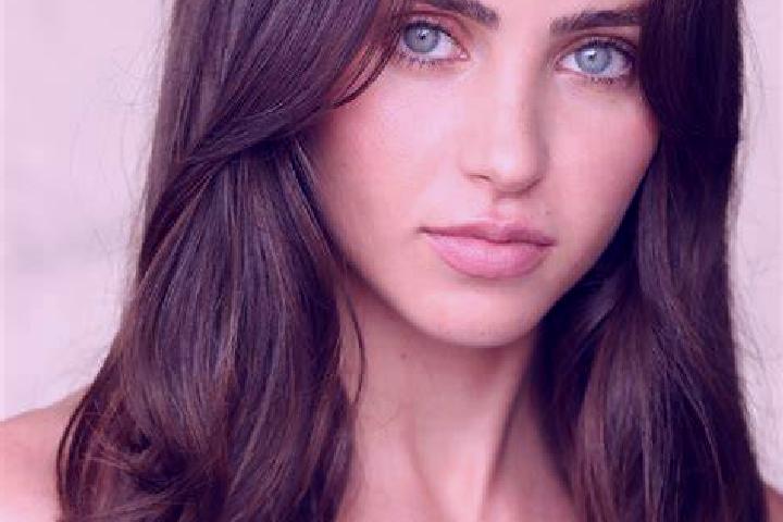 Avery, 29, a blonde brown-eyed caucasian companion based in Dernancourt. Offering Roleplay, Striptease, CIM. Available for incall and outcall, day and evenin...