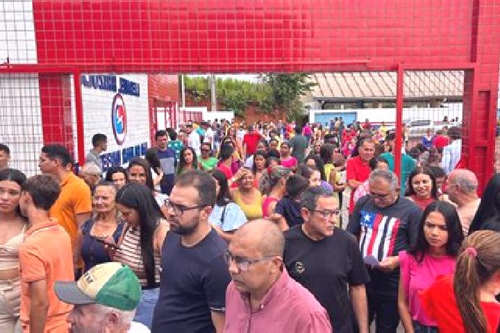 Avery, 35 — Escort in Knighton, United Kingdom