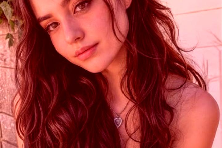 Chloe, 23, a brunette amber-eyed mediterranean companion based in Onuma. Offering Girlfriend Experience, Dinner Date, 69, Tantra, OWO. Available for incall a...