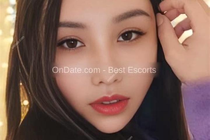 Chloe, 24 — Escort in Caygoekpinar, Turkey