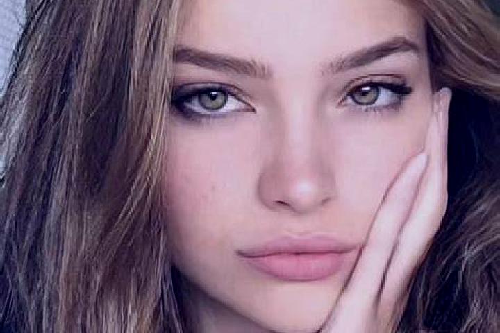 Chloe, 39, a auburn amber-eyed caucasian companion based in Bruce Park. Offering Roleplay, Domination, Striptease, 69. Available for incall and outcall, over...