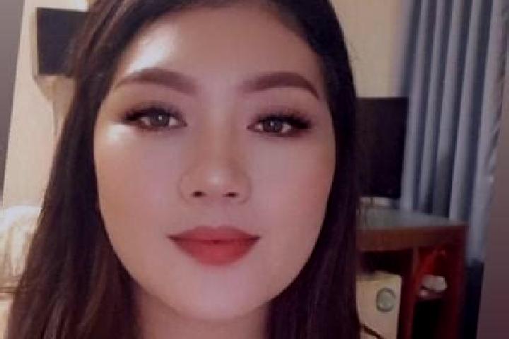 Clara, 34, a black amber-eyed slavic companion based in Dunieres. Offering Girlfriend Experience, Couples, Tantra, Deep French Kissing. Available for incall ...