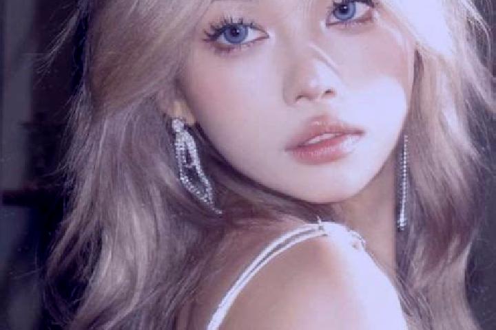 Eleanor, 20 — Escort in Kaliliog, Philippines