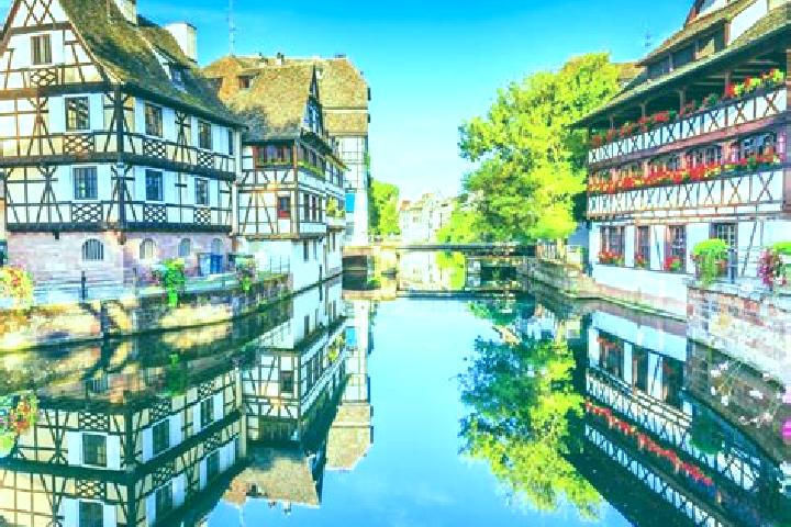 Eleanor, 35 — Escort in Verkh-Marushka, Russia