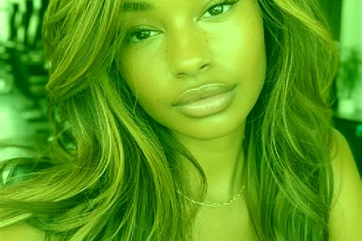Elizabeth, 25, a chestnut brown-eyed ebony companion based in Maota. Offering A-Level, Erotic Massage. Available for incall and outcall, day and evening dates.