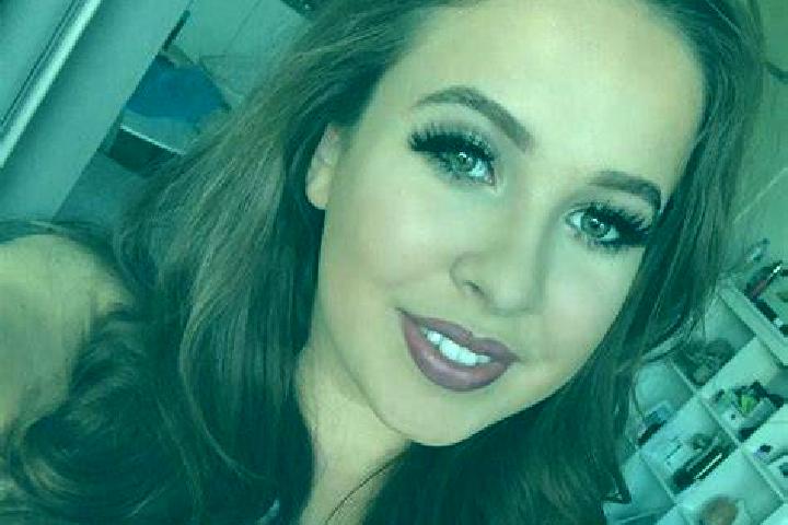 Elizabeth, 33, a platinum blonde dark-eyed ebony companion based in Dolcinopolis. Offering Erotic Massage, BDSM, GFE, OWO, Party Girl. Available for incall a...