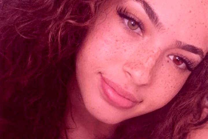 Ella, 22, a black amber-eyed european companion based in Fallingbrook. Offering Dinner Date, Domination, Girlfriend Experience, 69, Overnight. Available for ...