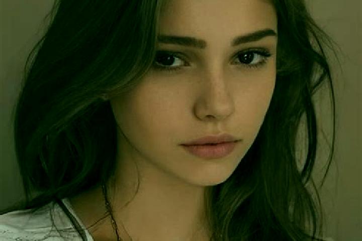 Ella, 33 — Escort in Trudove, Ukraine