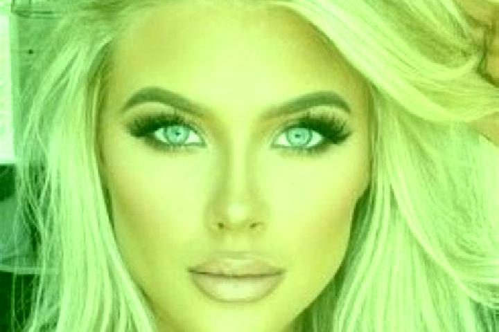 Ellie, 21 — Escort in Oakdale, Australia
