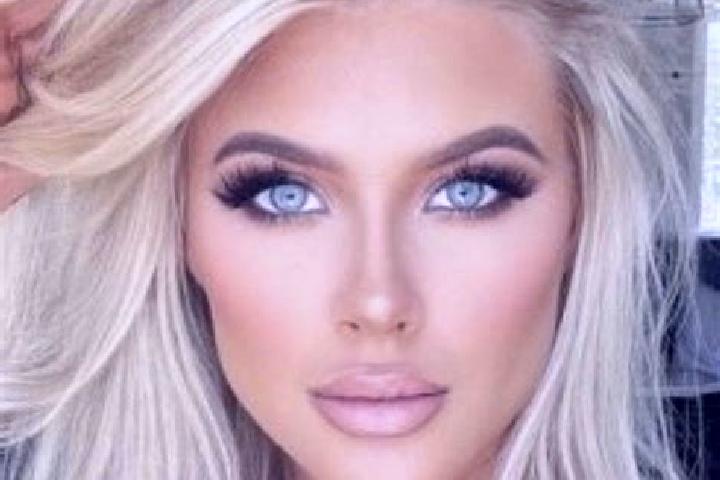Ellie, 32, a black grey-eyed asian companion based in Perinjanam. Offering Tantra, 69, Prostate Massage, BDSM, Overnight. Available for incall and outcall, o...