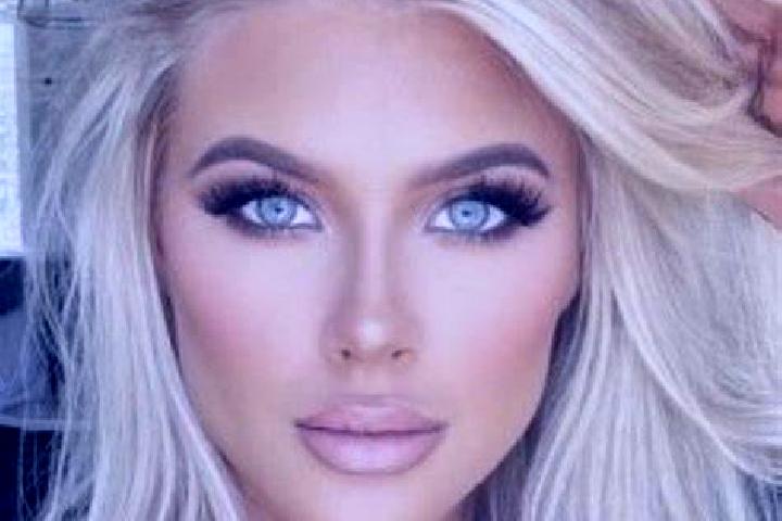 Ellie, 37, a auburn blue-eyed mediterranean companion based in Risdon Park. Offering Prostate Massage, Fetish, Dinner Date, Girlfriend Experience. Available ...