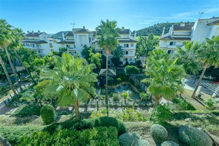 Emily, 27, a black hazel-eyed ebony companion based in Taki. Offering Domination, Couples, Fetish. Available for incall and outcall, day and evening dates.