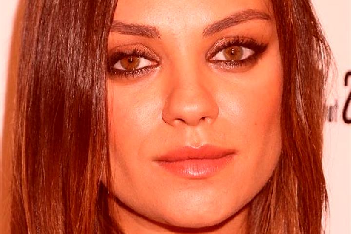 Emily, 29, a chestnut hazel-eyed latina companion based in Saline Ioniche. Offering Fetish, Deep French Kissing, Dinner Date, Striptease. Available for incal...