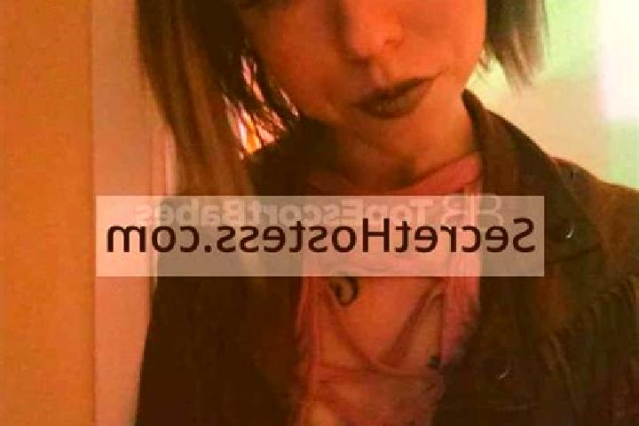 escort Apache Junction