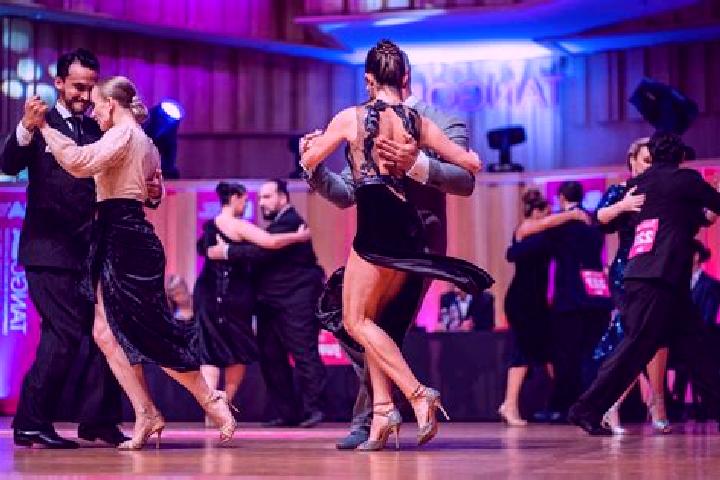 escort Bailadores