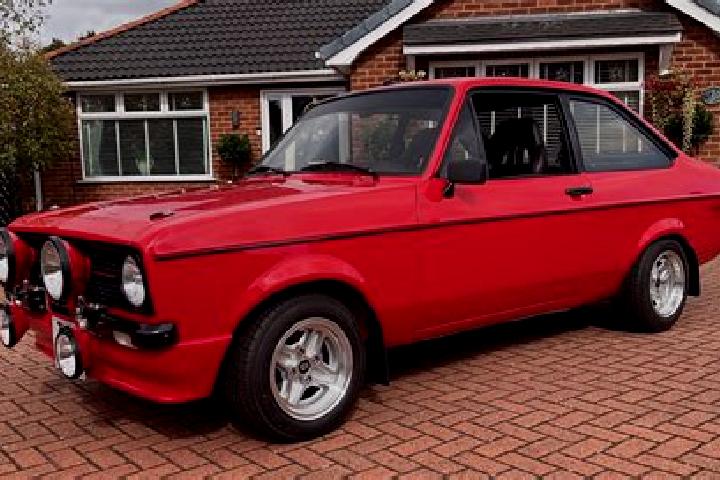 escort Commodore Park