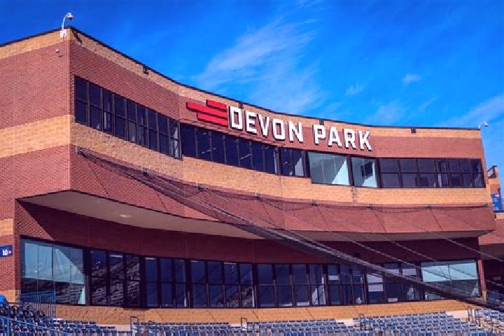 escort Devon Park