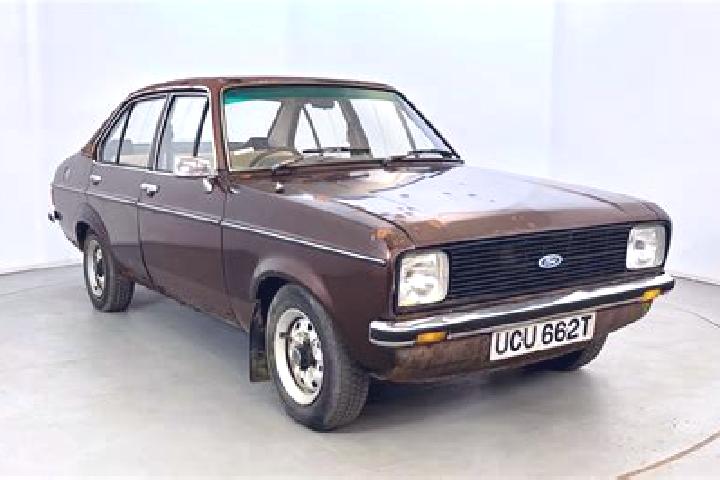 escort Fully
