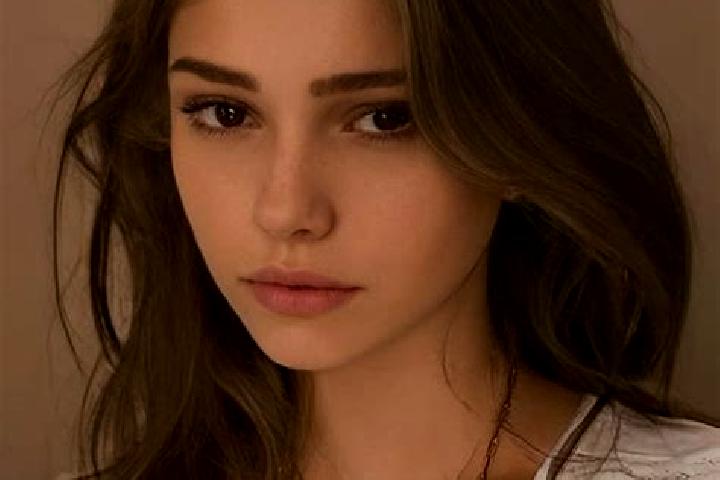 escort Grossstoebnitz