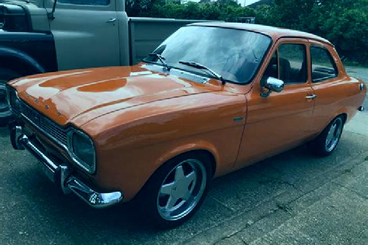 escort Karonga