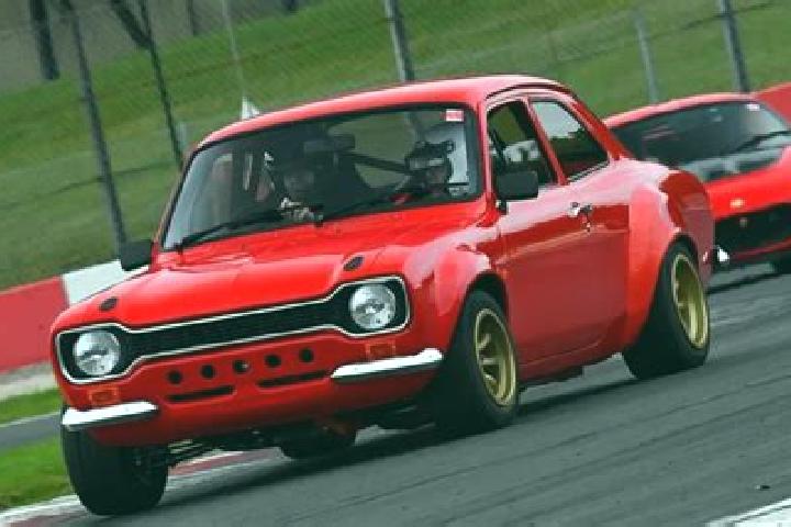 escort La Comte