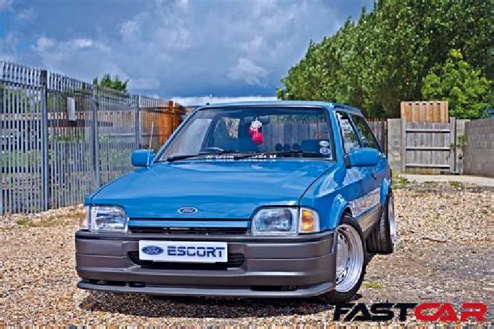 escort Larbert