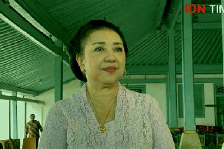 escort Moeng Pawk