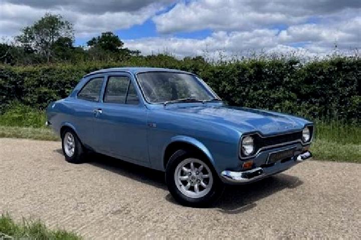 escort Stepney