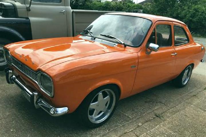 escort Uddingston