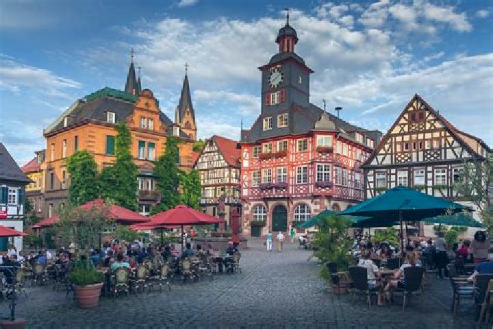 Escorts Mamontovo, Russia — Local Companions