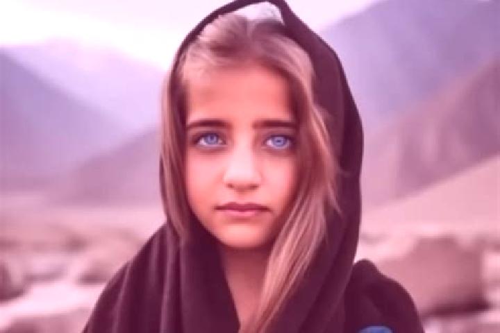 Eva, 34, a platinum blonde hazel-eyed mediterranean companion based in Alpurai. Offering 69, Couples, Domination. Available for incall and outcall, day and e...