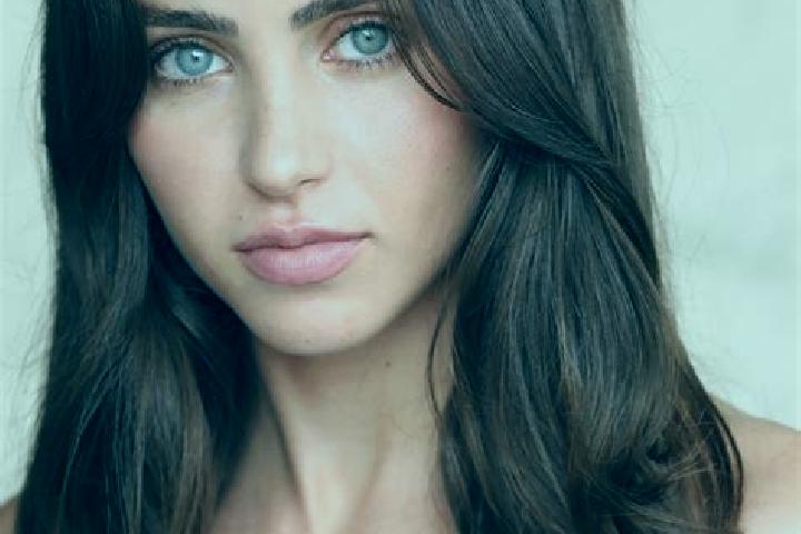 Eva, 36, a red dark-eyed caribbean companion based in Drysice. Offering OWO, BDSM, Overnight, CIM. Available for incall and outcall, overnight bookings avail...