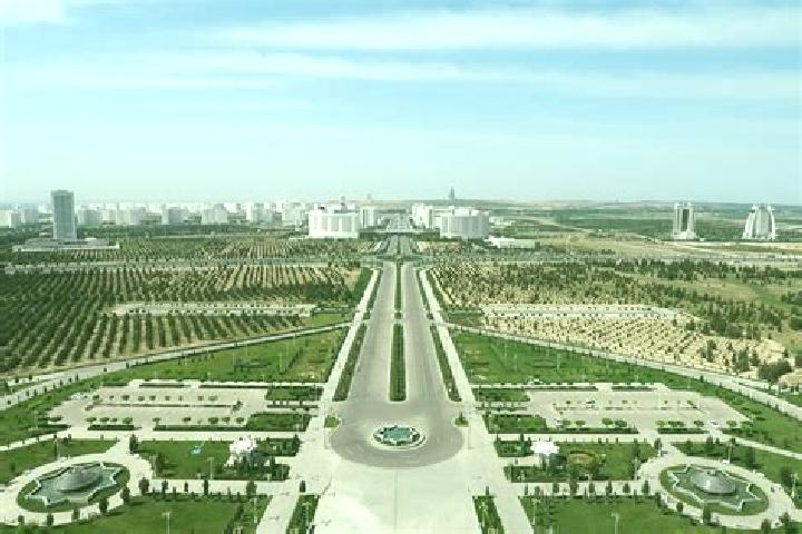 Evelyn, 28 — Escort in Le Thuit-Anger, France