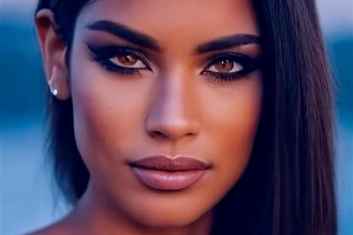 Grace, 22, a platinum blonde grey-eyed mediterranean companion based in Sangar. Offering Striptease, Massage, Dinner Date, Deep French Kissing. Available for...
